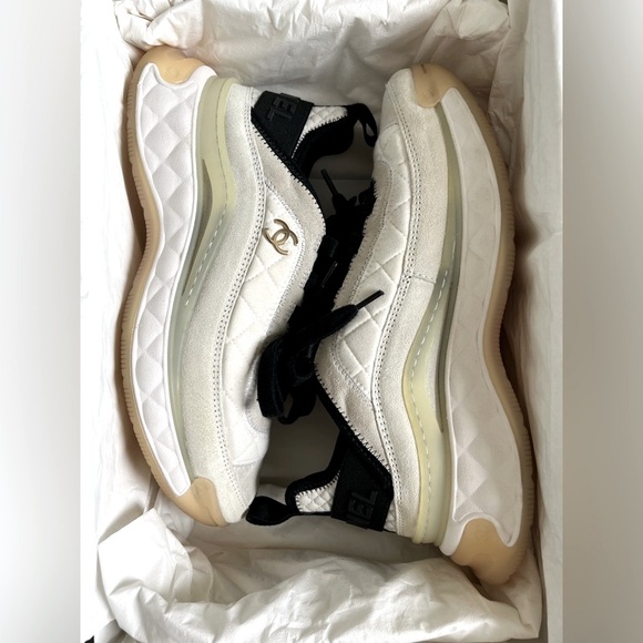 CHANEL Mixed Fiber Sneakers 37.5 White - Picture 6 of 9